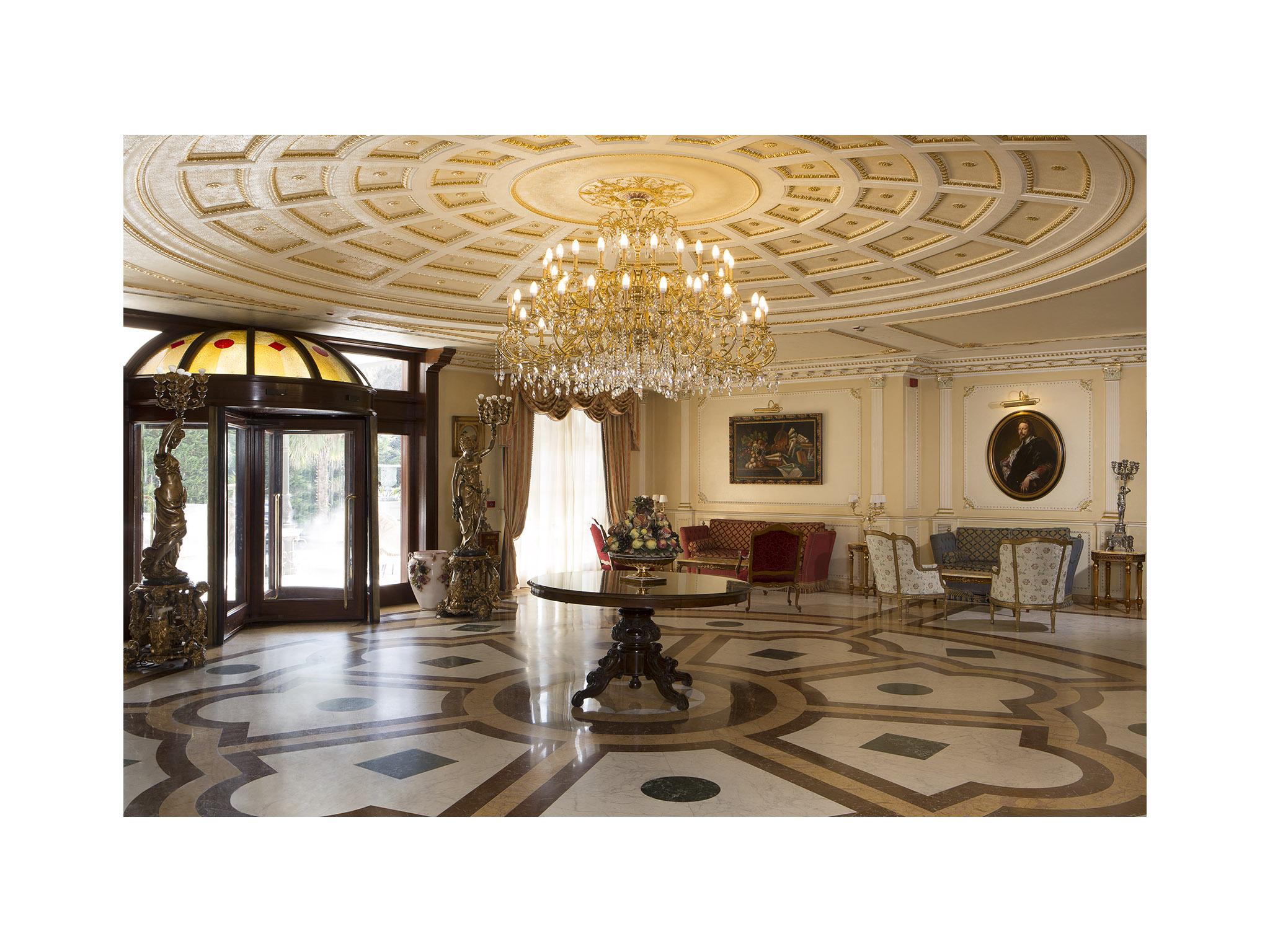 Grand Vanvitelli 4* Caserta
